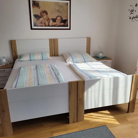 Bei Helga 티트모닝